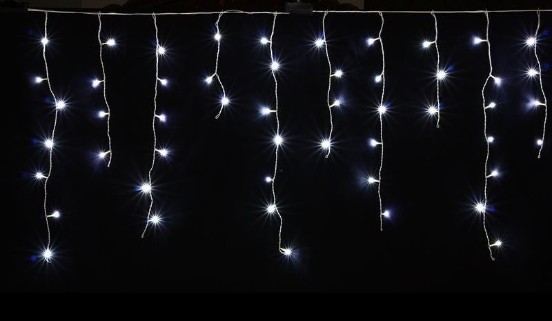 LUMA LED Christmas light rain, 630 LEDs 20m power cable 5m IP44 cold white with a timer