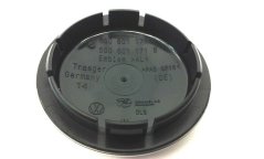 4x Navkapslar, navkapslar Volkswagen 65mm 5G0601171 med Skoda-logotyp - blanksvarta