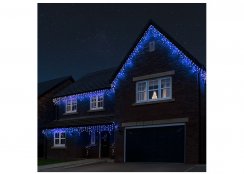 LUMA LED Lumière de Noël pluie avec un éclair, 105 LED 2,5mètres câble d'alimentation 5m IP44 bleu avec une minuterie