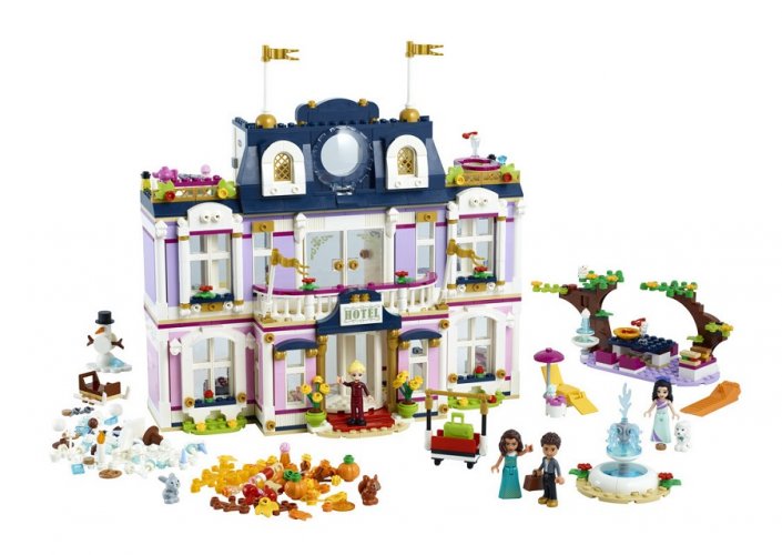 LEGO Friends 41684 Grand Hotel in the town of Heartlake