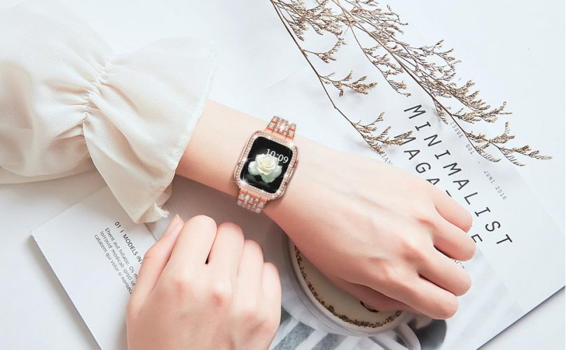 Pasek do zegarka APPLE WATCH dla kobiet Ochraniacz ekranu Diamentowy kryształowy futerał ochronny z metalowym paskiem do serii iWatch 7/8 Różowe złoto 45mm
